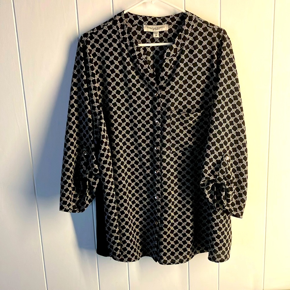 Black and White Patterned Blouse